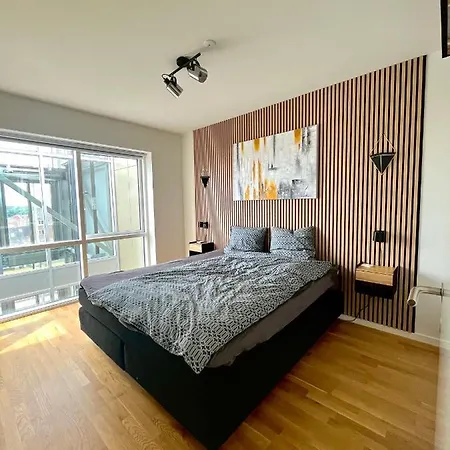 Luxury Penthouse, Location, 3 Bedrooms Apartment