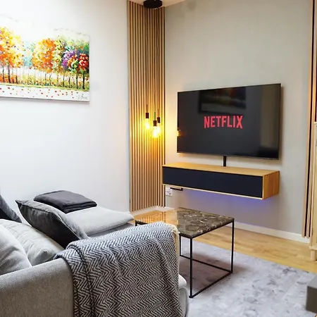 Luxury Penthouse, Location, 3 Bedrooms